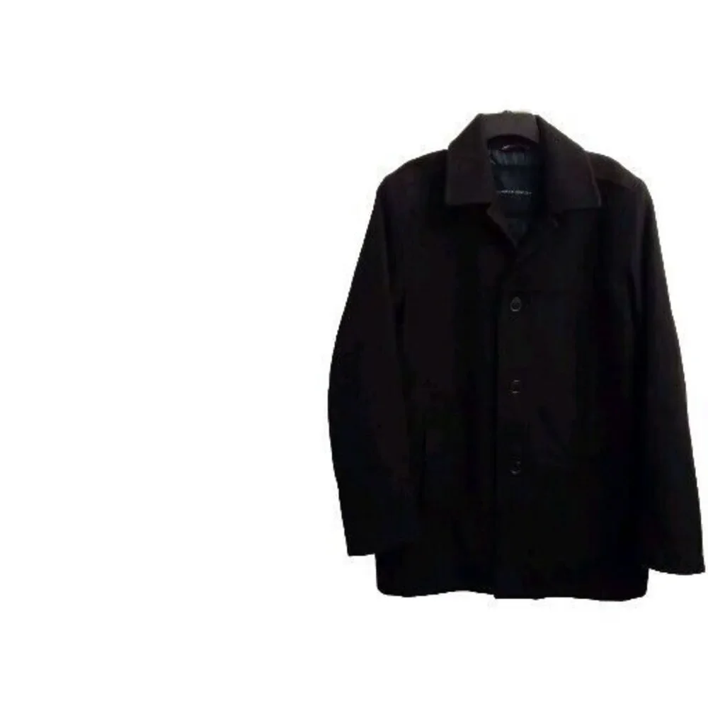 Tommy Hilfiger command attention